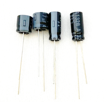 電解コンデンサの写真